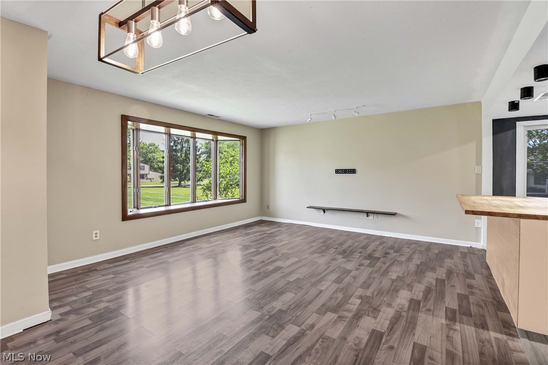 Harbour Light Condo 01 - Residential