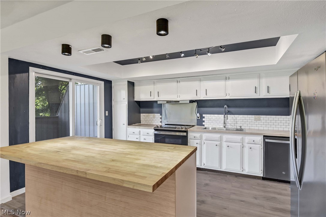 Harbour Light Condo 01 - Residential
