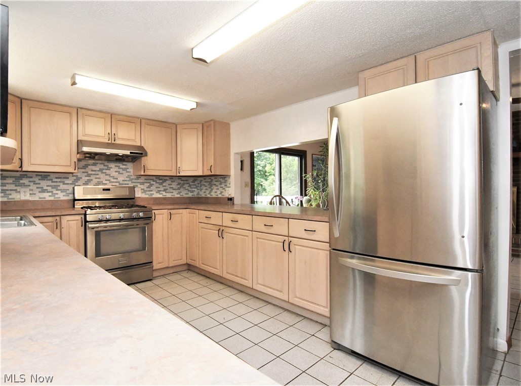 Sugar Bush Knolls - Residential