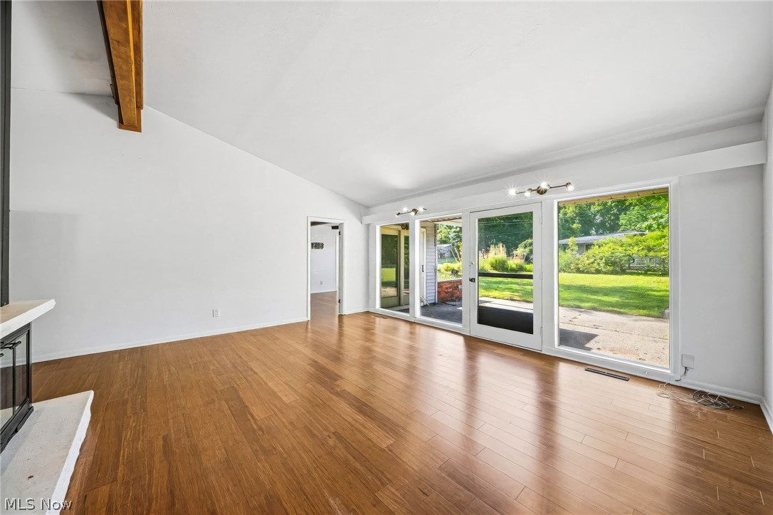 Meadow Wood 01 - Residential