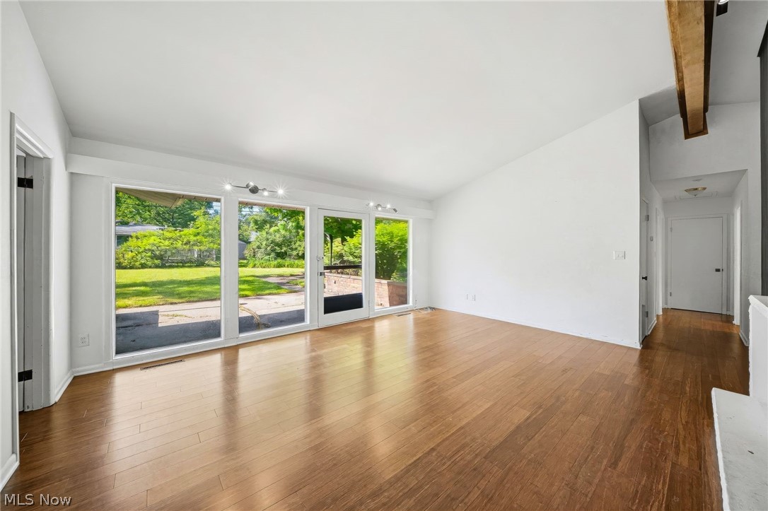 Meadow Wood 01 - Residential
