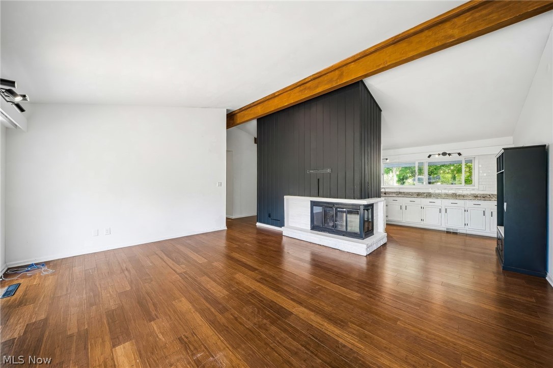 Meadow Wood 01 - Residential