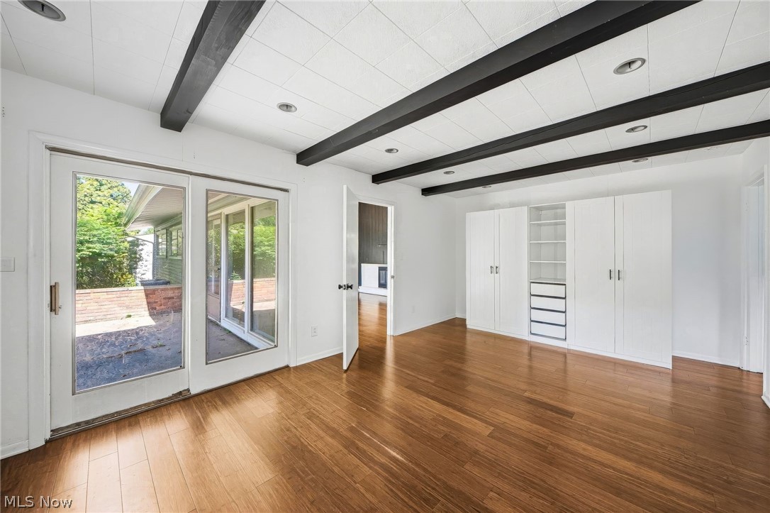Meadow Wood 01 - Residential