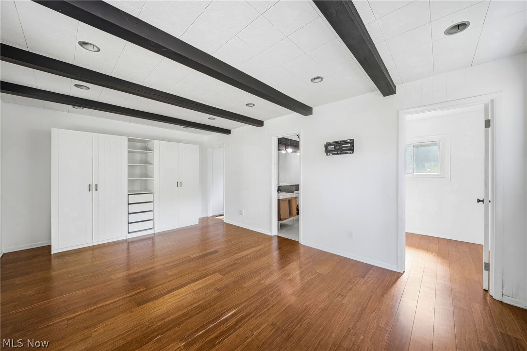 Meadow Wood 01 - Residential