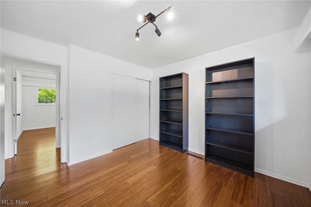 Meadow Wood 01 - Residential