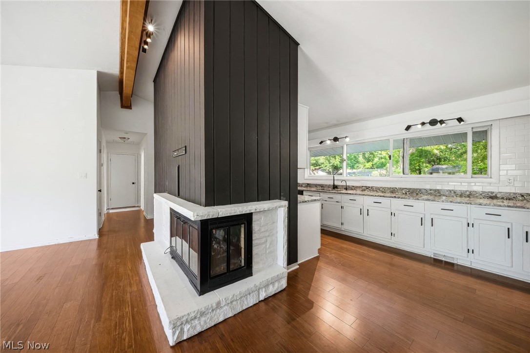 Meadow Wood 01 - Residential