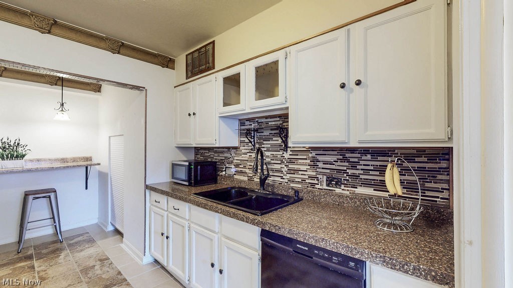 South Park Manor Condos - Residential