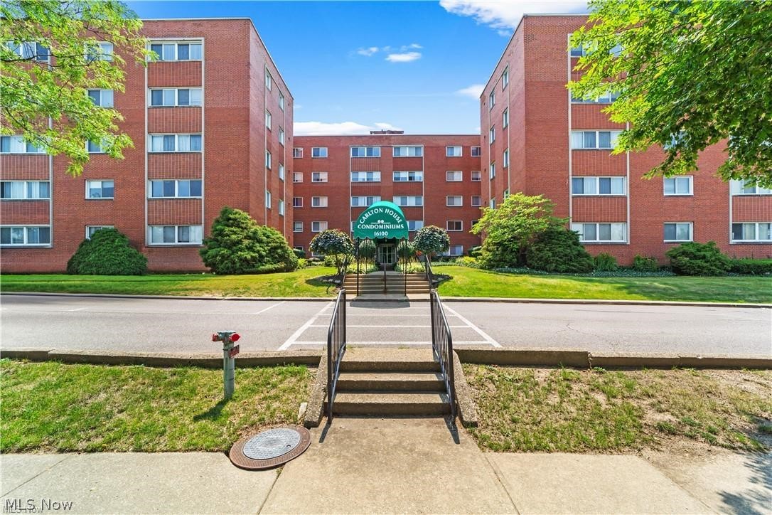 Come see this well maintained third floor condo that has everything you need, including two spacious bedrooms, two full bathrooms, and plenty of storage. A welcoming living room that provides tranquility and a kitchen offering plenty of cabinet space (Kitchen appliances are included). Don't miss out! Schedule your showing now!