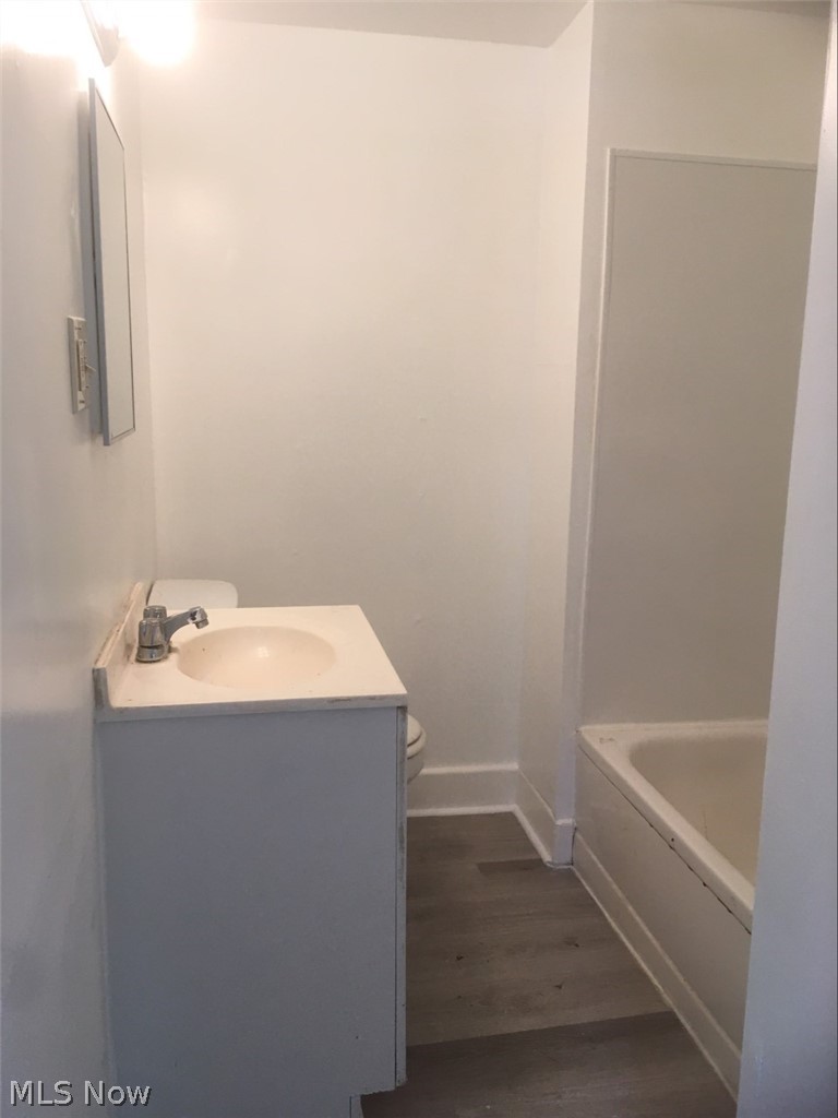 Blue Pond - Commercial Sale