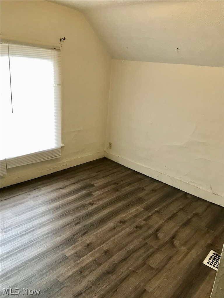 Blue Pond - Commercial Sale