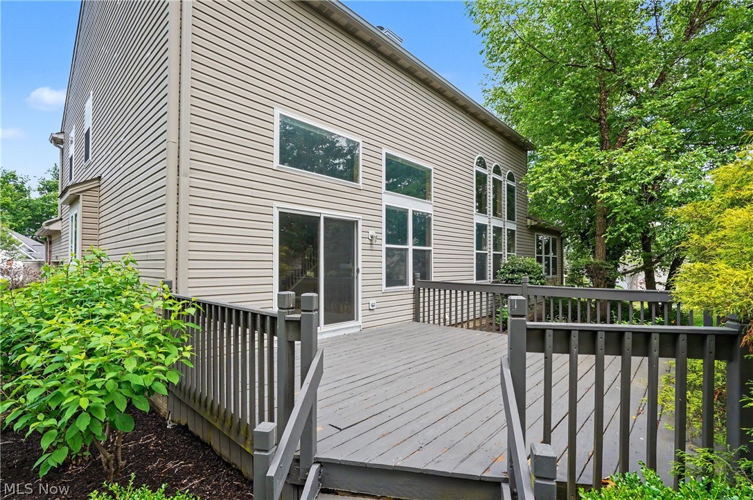 Woods/Auburn Lakes Condo Ph #1 - Residential