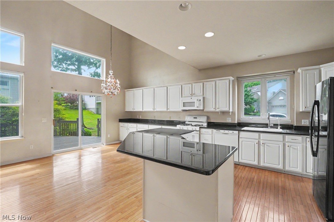 Woods/Auburn Lakes Condo Ph #1 - Residential