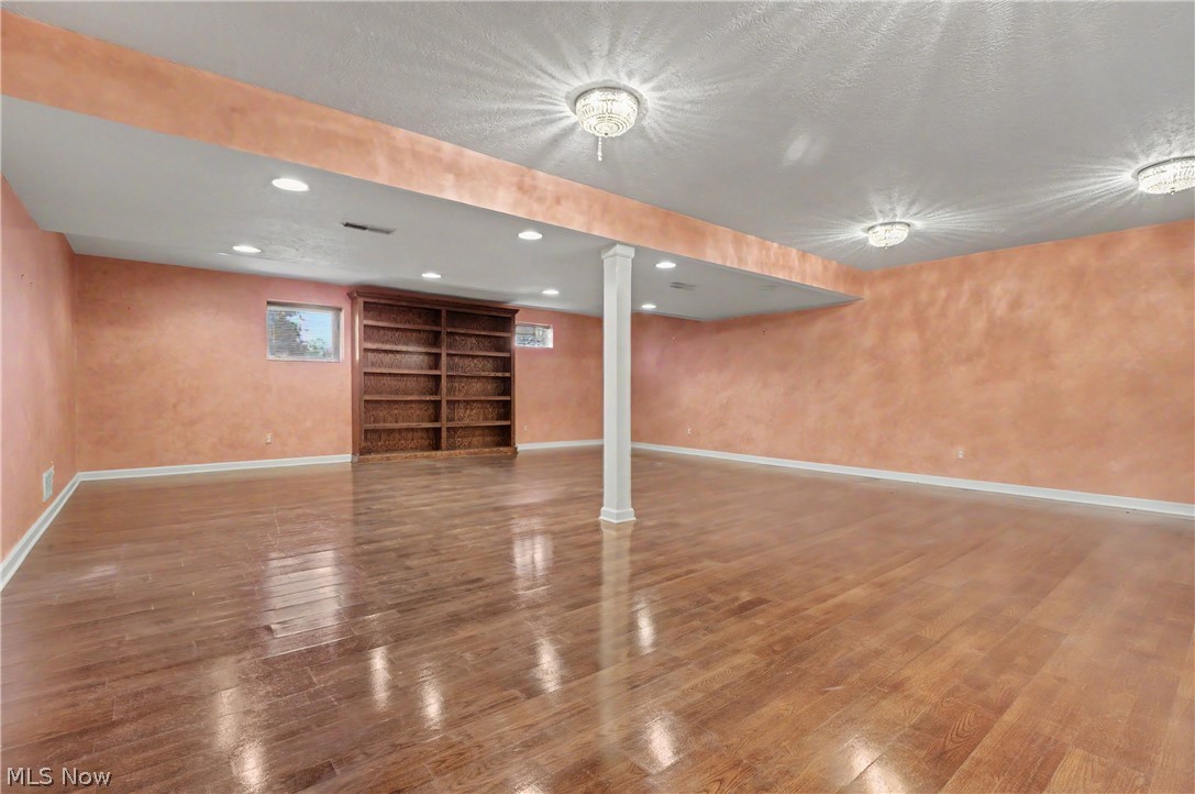 Woods/Auburn Lakes Condo Ph #1 - Residential