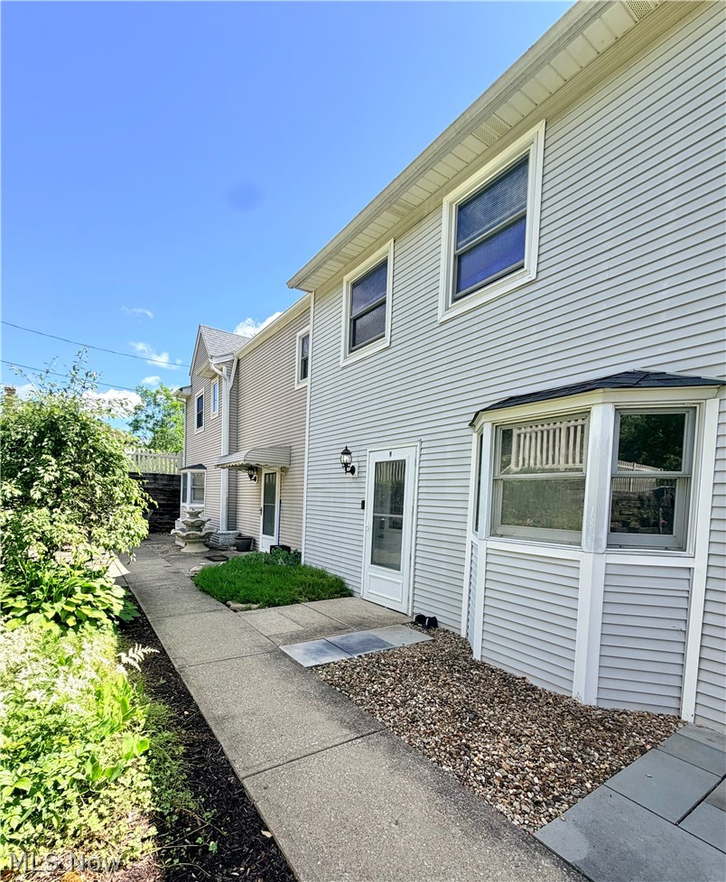 Benttree Commons Condo - Residential