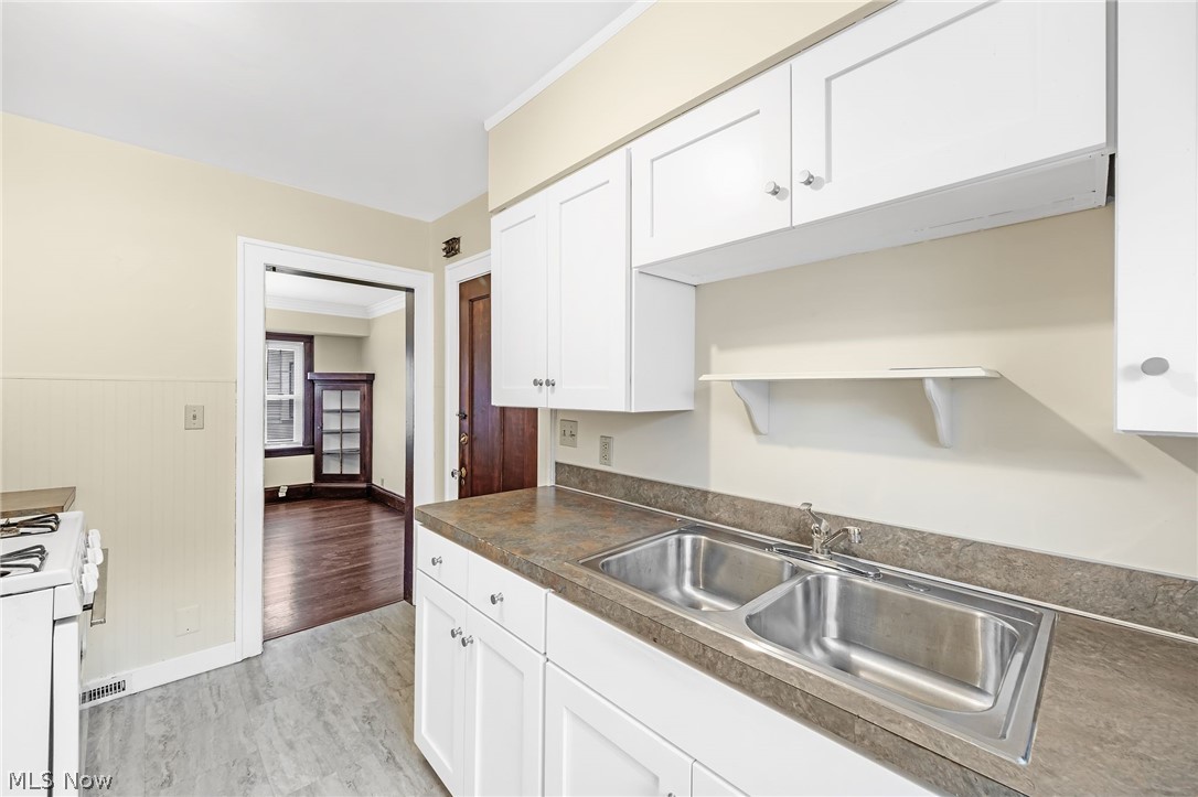 Lang & Fourniers - Residential Income