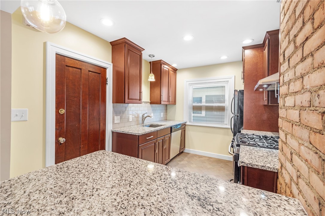 Lang & Fourniers - Residential Income
