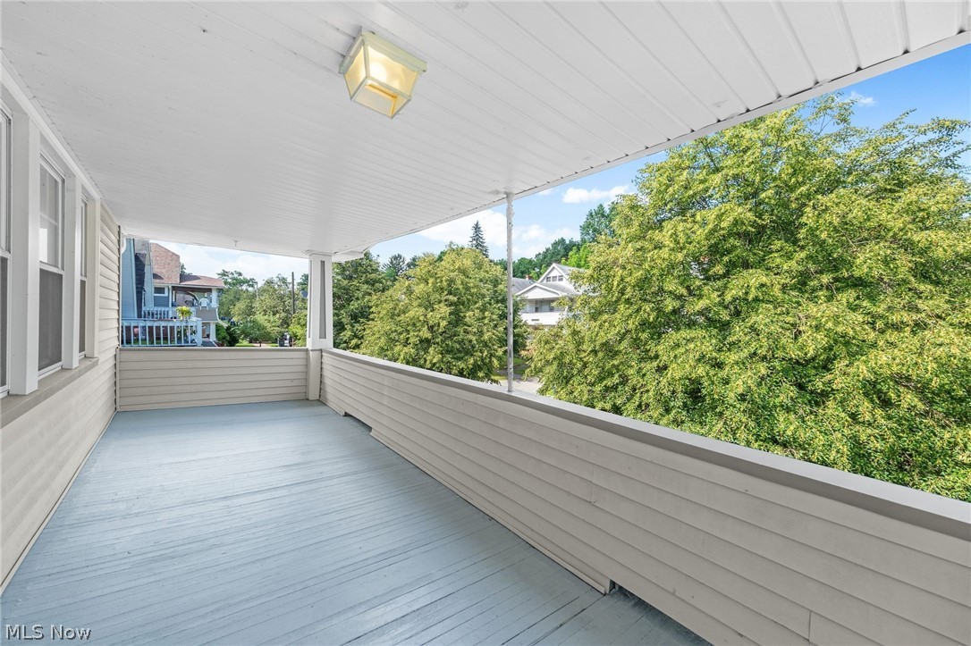 Lang & Fourniers - Residential Income
