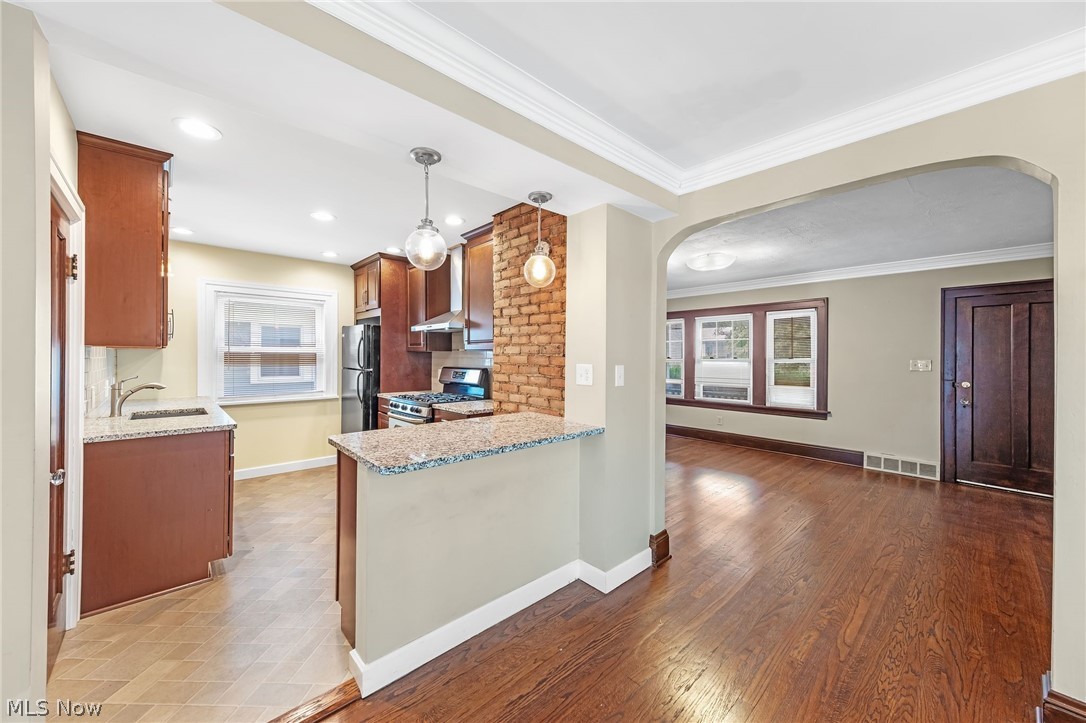 Lang & Fourniers - Residential Income
