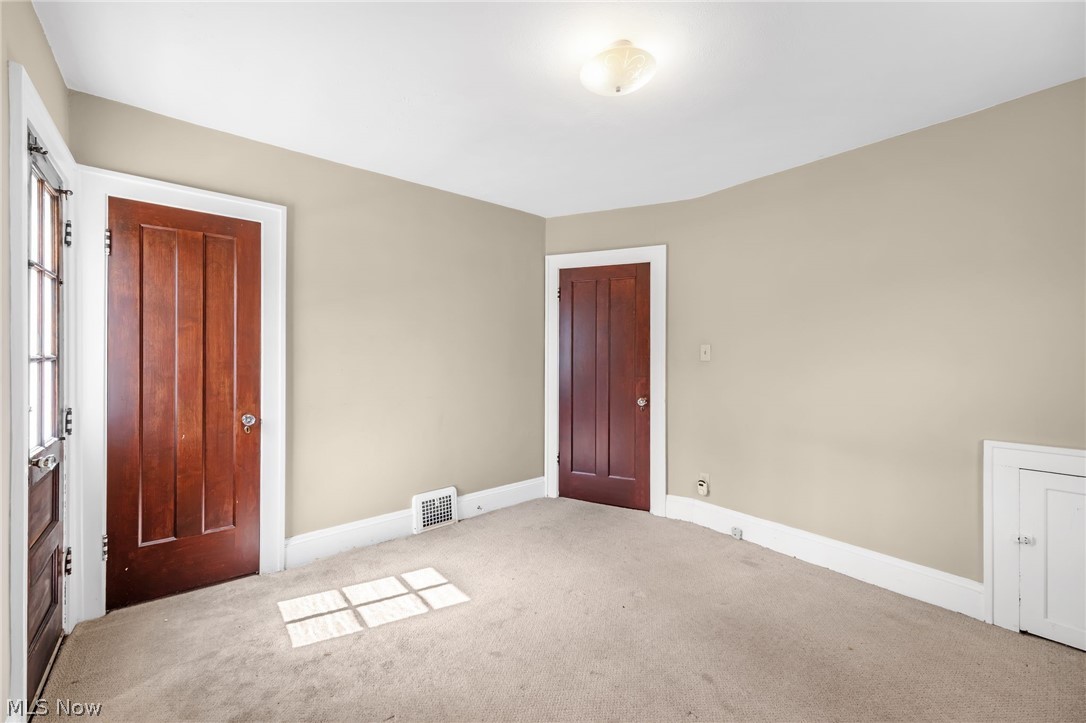 Lang & Fourniers - Residential Income