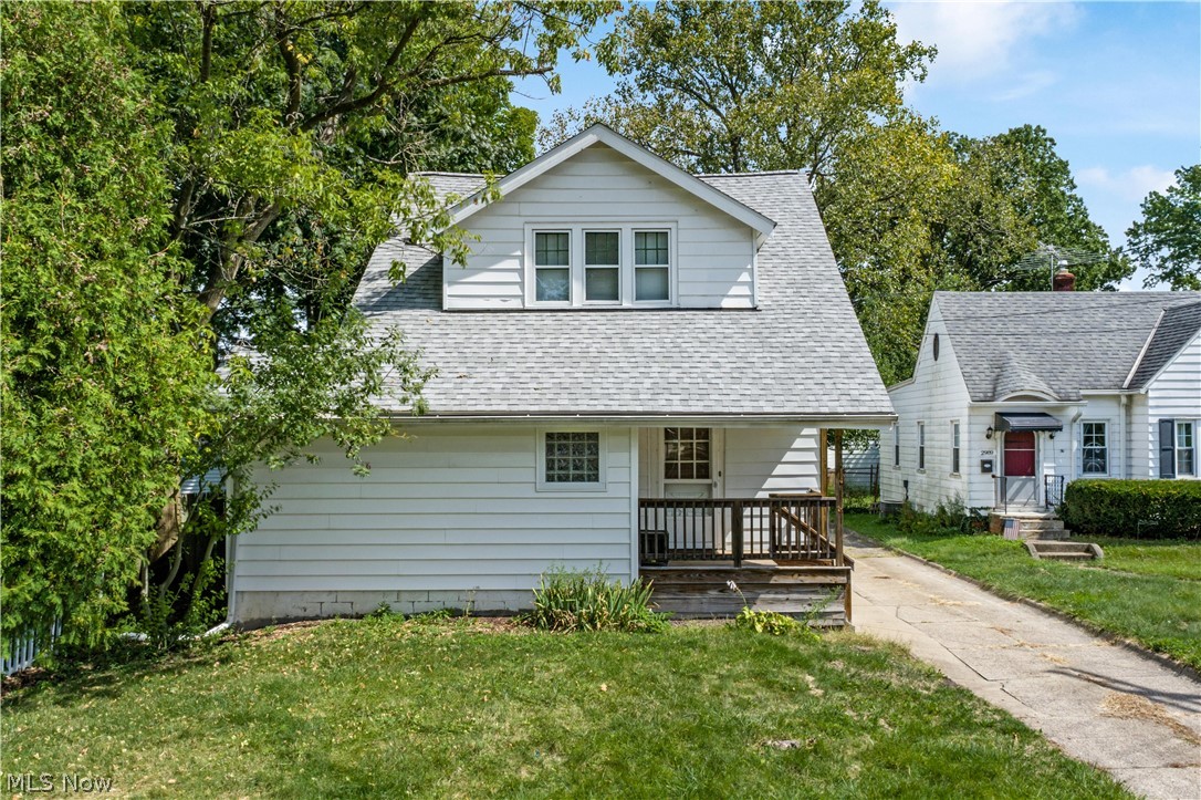 WELCOME HOME! This exceptional colonial is located at 2995 Bailey Rd in Cuyahoga Falls. The home includes roughly 1700 square feet, three bedrooms and three full baths. The first level includes large living room space, 1/2 bath, formal dining room and spacious renovated kitchen. The kitchen has quality cabinetry and tons of counterspace. There is FIRST FLOOR MASTER SUITE which is a rarity for the age and style in the Falls. The master suite includes electric fireplace, jetted tub, custom shelving, free standing shower and HUGE walk-in custom closet. Second level includes two generous sized bedrooms that share additional full bath. Lower level includes potential to be finished and additional full bath. All appliances are included. All tasteful finishes throughout and overall very well maintained. Exterior features include deck, fenced in backyard and oversized one car garage. Updates include: NEW ROOF (2022), AC (2022), waterproofed basement, tankless hot water tank, and composite deck.