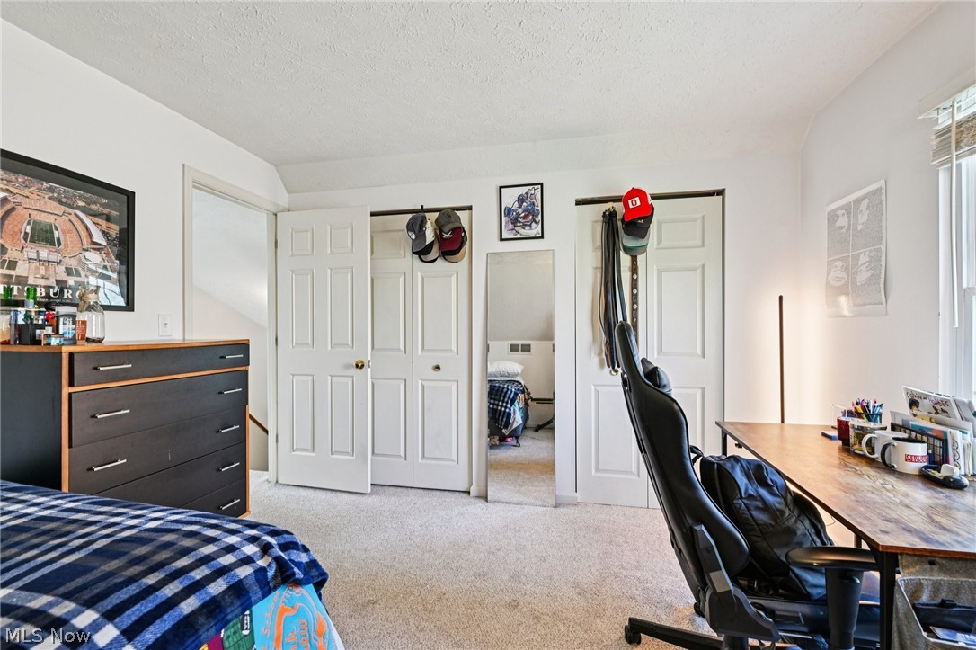 Brook Point Village II Condo - Residential