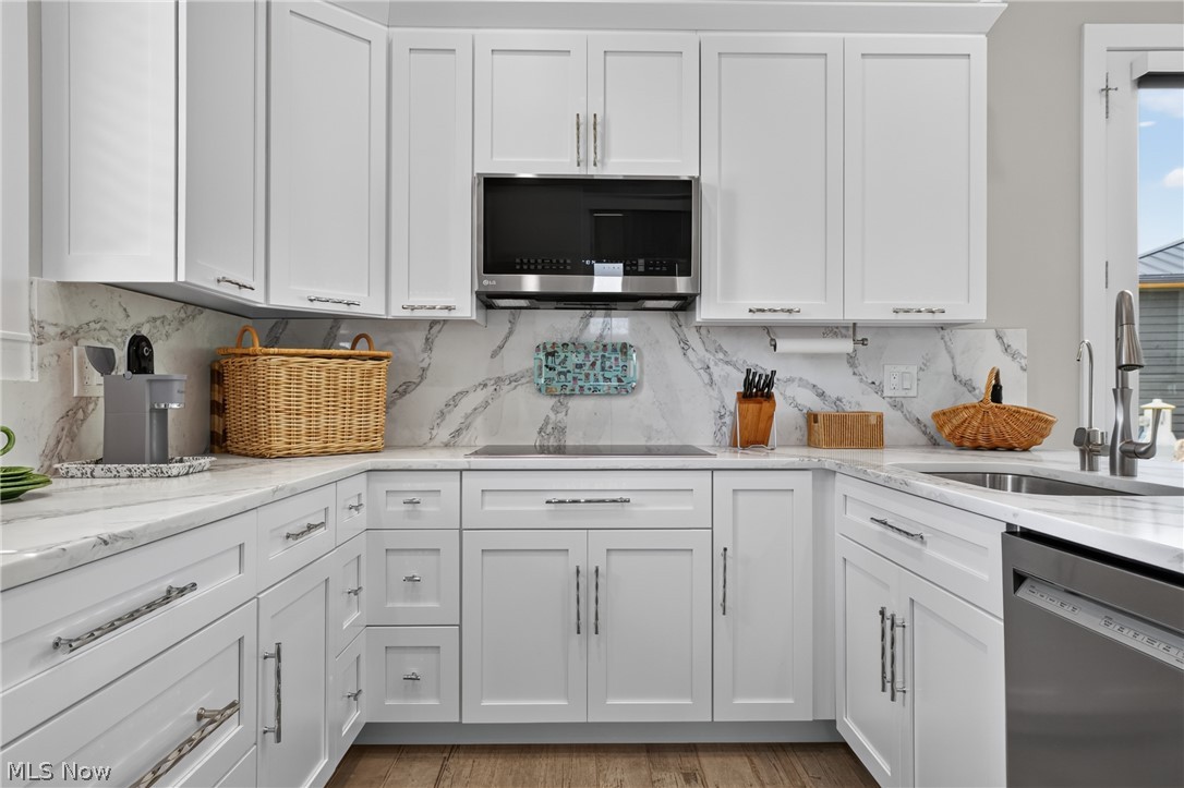 Hearthside Grove Lake Erie Sub Ph - Residential