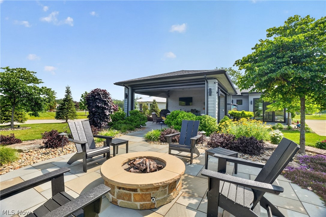 Hearthside Grove Lake Erie Sub Ph - Residential