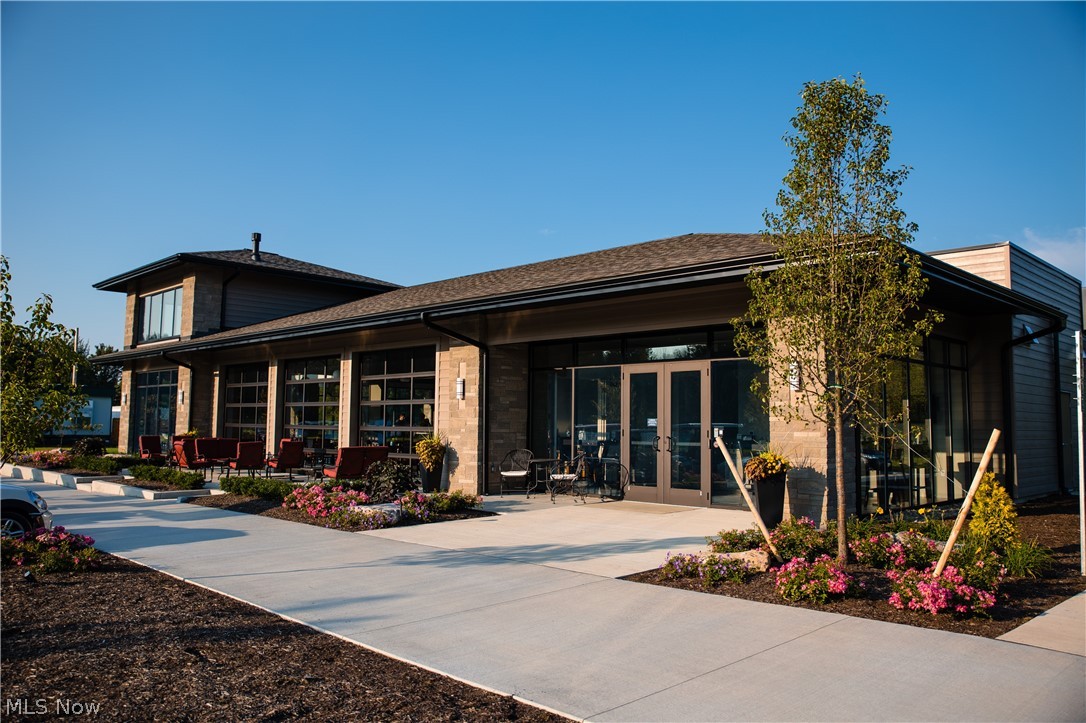 Hearthside Grove Lake Erie Sub Ph - Residential