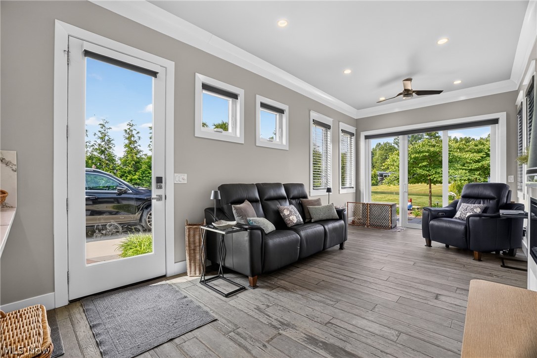 Hearthside Grove Lake Erie Sub Ph - Residential