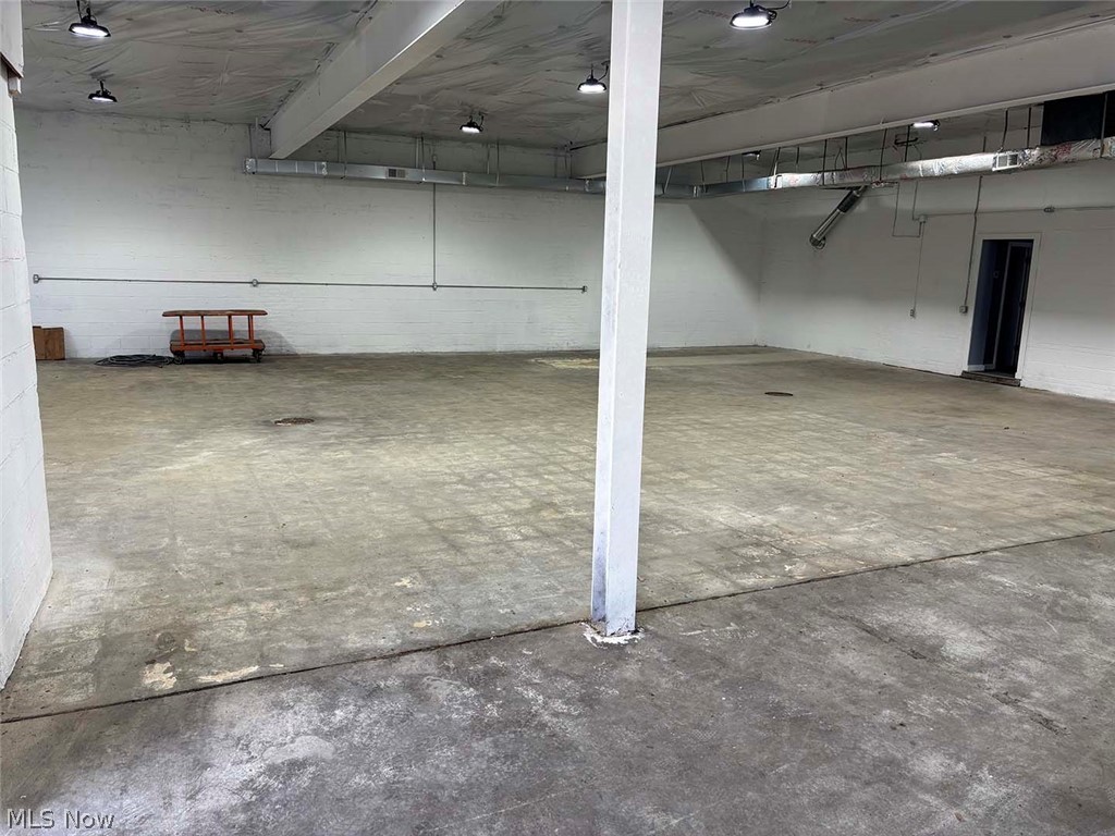 Warrensville - Commercial Sale