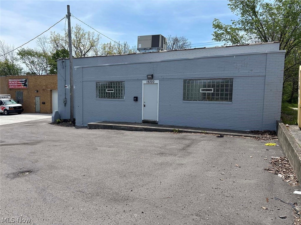 Warrensville - Commercial Sale
