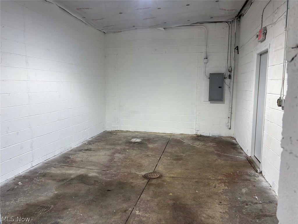 Warrensville - Commercial Sale