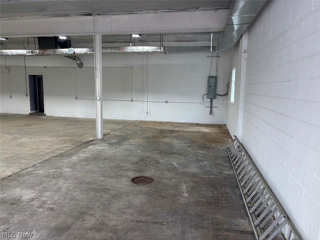 Warrensville - Commercial Sale