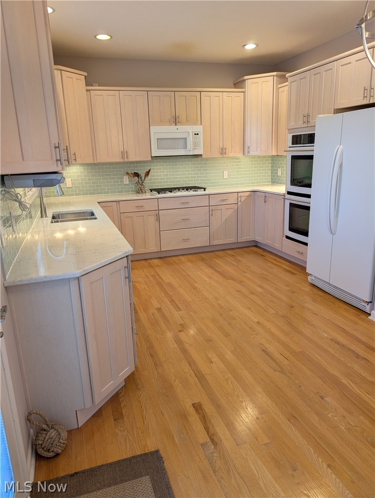 Laurel Woods - Residential