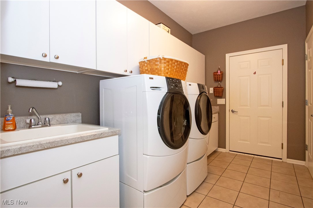Laurel Woods - Residential