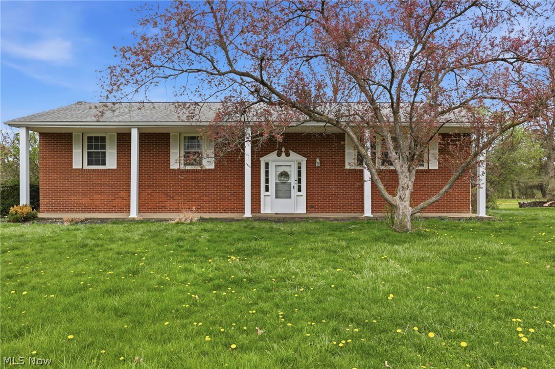 Don't miss this all-brick home situated on a spacious lot backing directly to Brookside Golf Course! Recent updates include a remodeled kitchen featuring a center island and appliances, updated main and primary baths, and newer laminate/LVP flooring throughout much of the home.   The finished walk-out family room offers additional living space complete with a cozy wood-burning fireplace and convenient half bath.  Energy-efficient Daikin mini-split systems provide year-round comfort with efficient heating and cooling.  Ideally located close to shopping, dining, schools, and everyday conveniences, this home combines comfort, updates, and an exceptional setting.  Schedule your showing today!