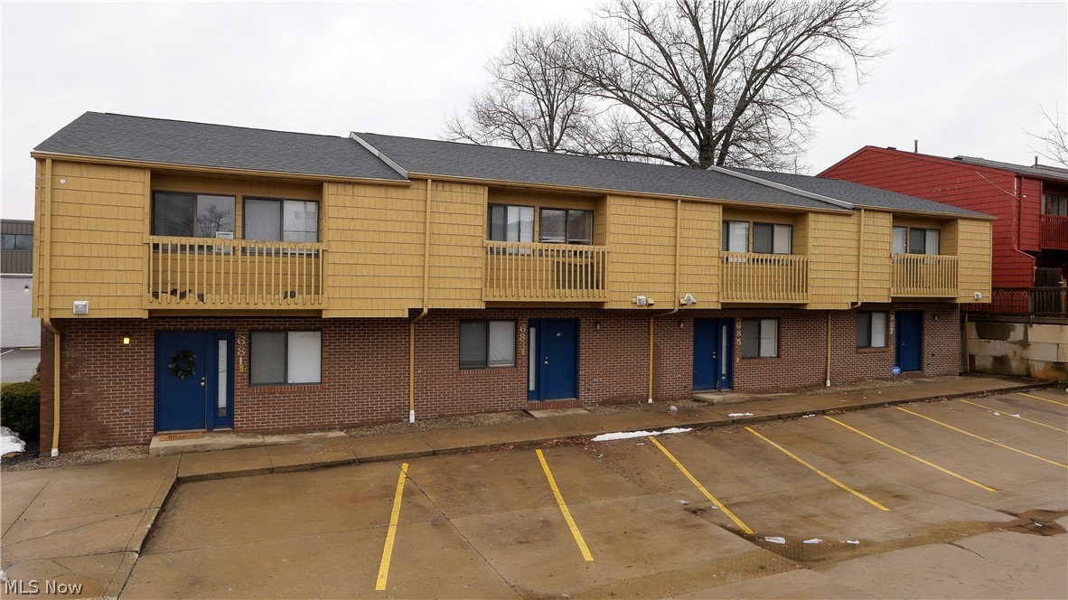 685 of 681-687 Carroll St Akron OH 44304 is an entire building of condos to be sold together, 20 bedrooms, each with ensuite bathroom & walk in closet of 16 upper floor bdrms & 4 1st flr bdrms w/ double wall closets & bath across the hall, 4 kitchens w/ appliances included, granite countertops, huge living rm, dining area, laundry & patio each. Mostly updated mechanicals & new roof fall of 2021. Close to Summa Hospitals, easy access to Akron University, mostly rented by the bedroom for the school year. Rare opportunity for entire building to be available. The entire building is for sale located at 681, 683, 685 & 687 Carroll St Akron OH. Many recent updates besides typical painting & touch up between tenants: 2016 kitchen tile backsplash & granite countertops, 2017 new stoves in some, 2017 thru 2019 new refrigerators in some, 2019 Water Heater, 2019 new low flow toilets (all 20) 2021 new roof on entire building Condo annual fee of $2,000 split into 2 payments @$1,000. Landlord pays all