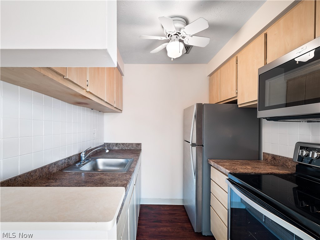 Kirtland House Condo - Residential