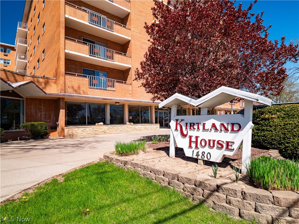 Kirtland House Condo - Residential