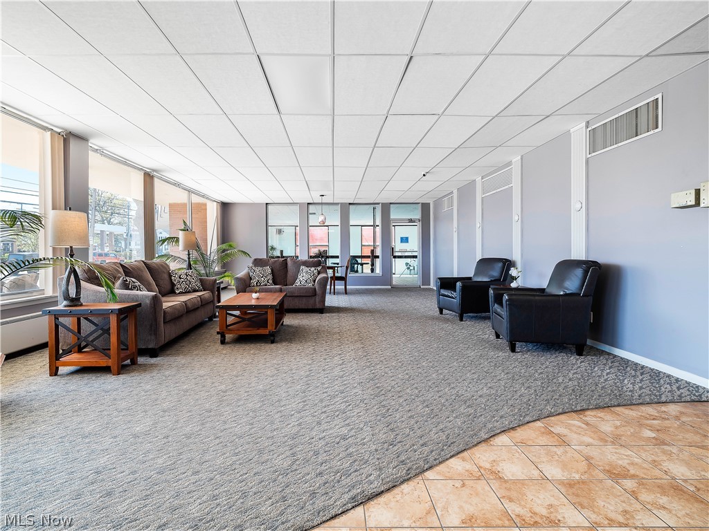 Kirtland House Condo - Residential