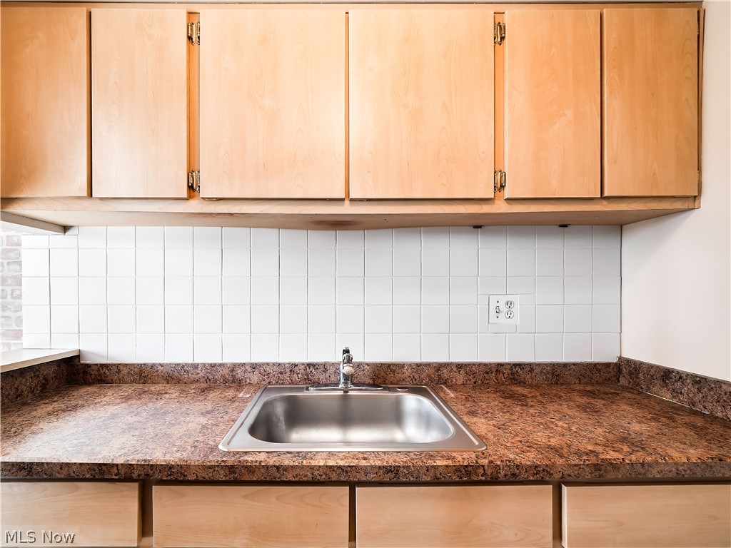 Kirtland House Condo - Residential