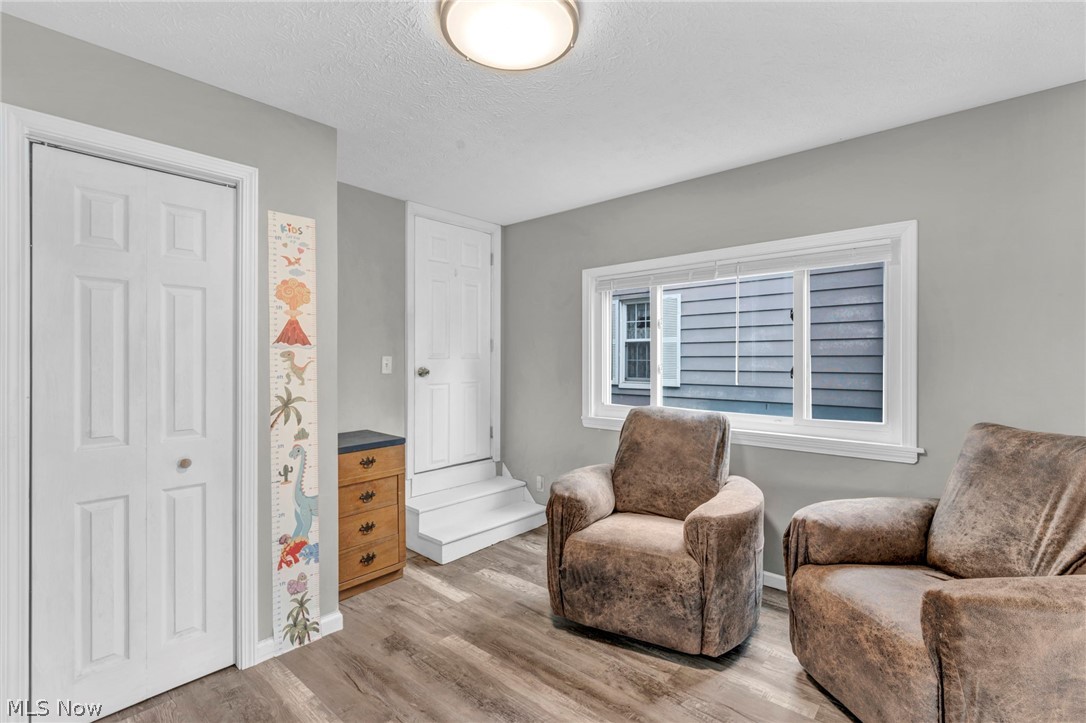 Mayfield-Hlnd - Residential