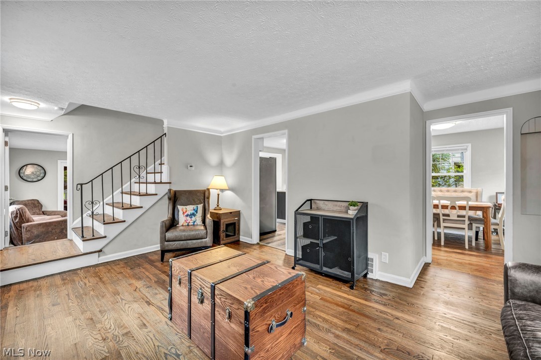 Mayfield-Hlnd - Residential
