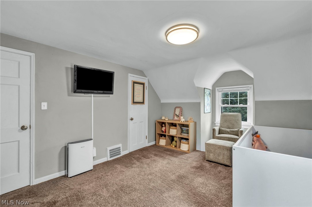 Mayfield-Hlnd - Residential