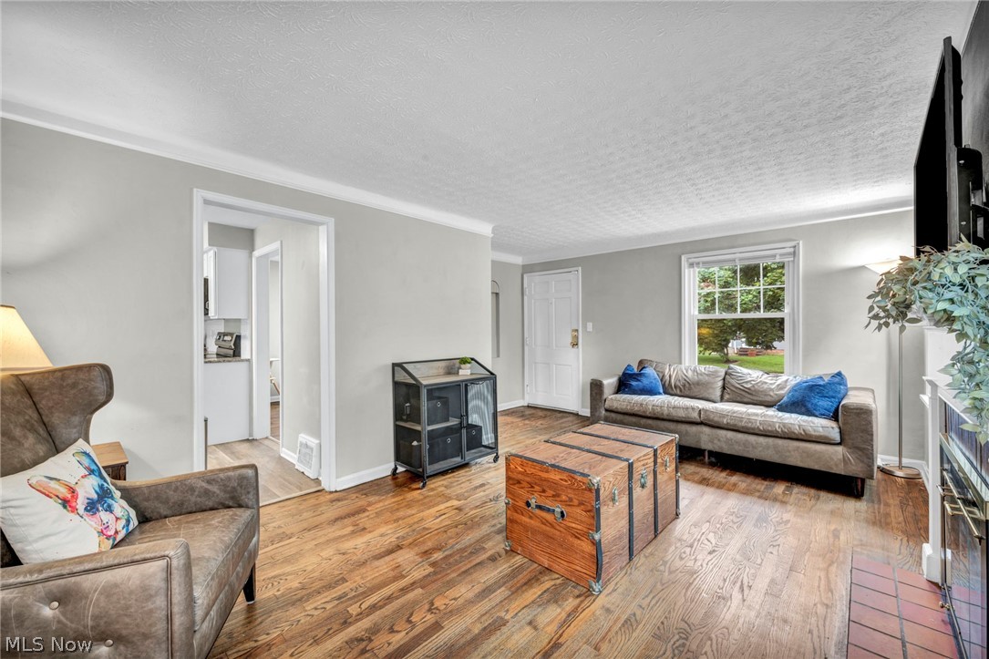 Mayfield-Hlnd - Residential