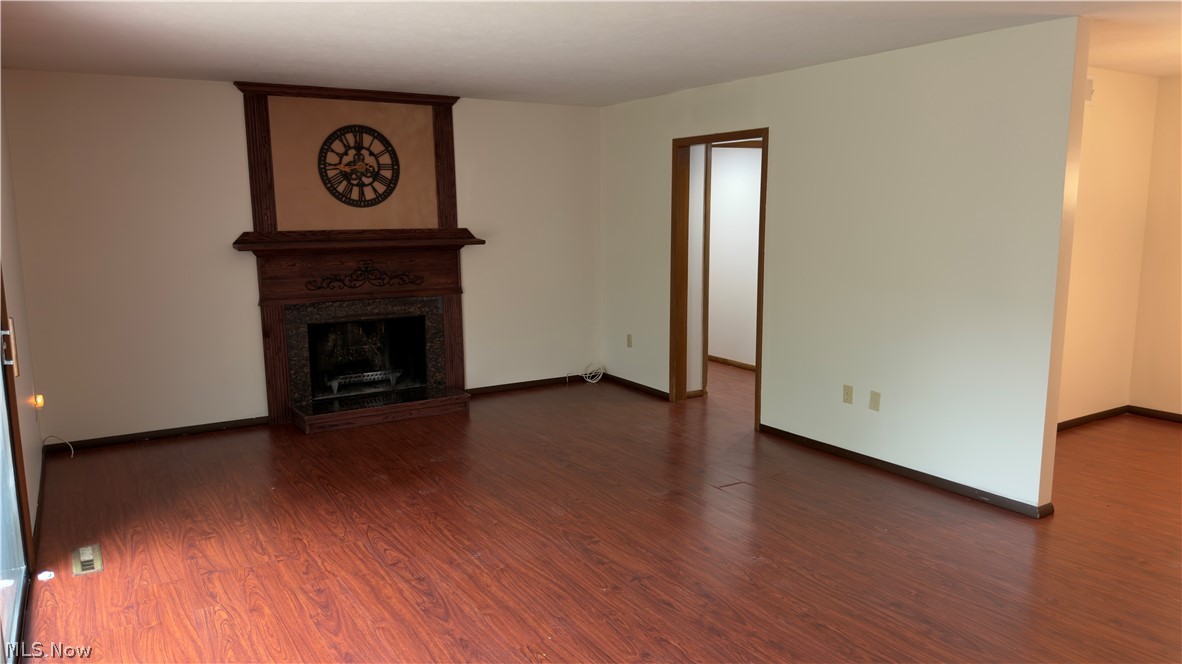 Idlewood East Condo #3 - Residential