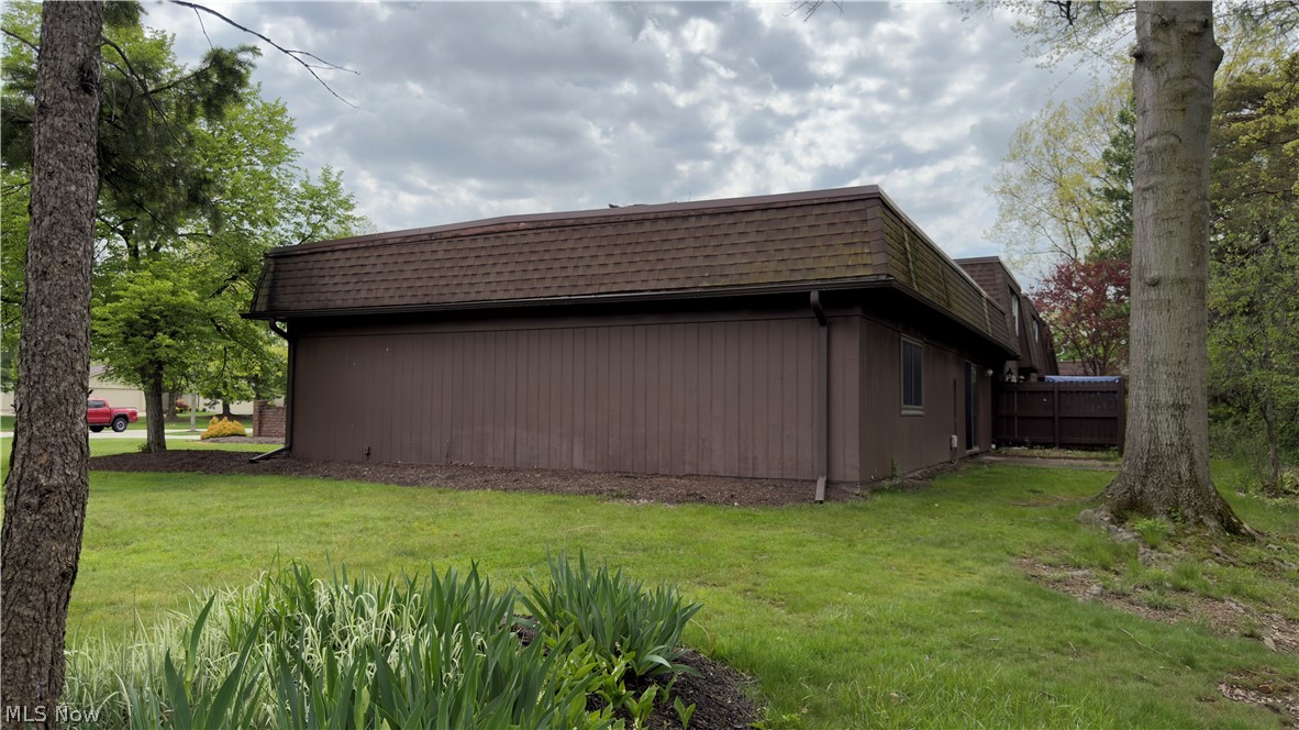 Idlewood East Condo #3 - Residential