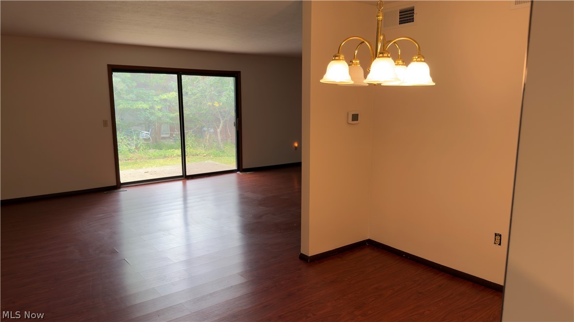 Idlewood East Condo #3 - Residential