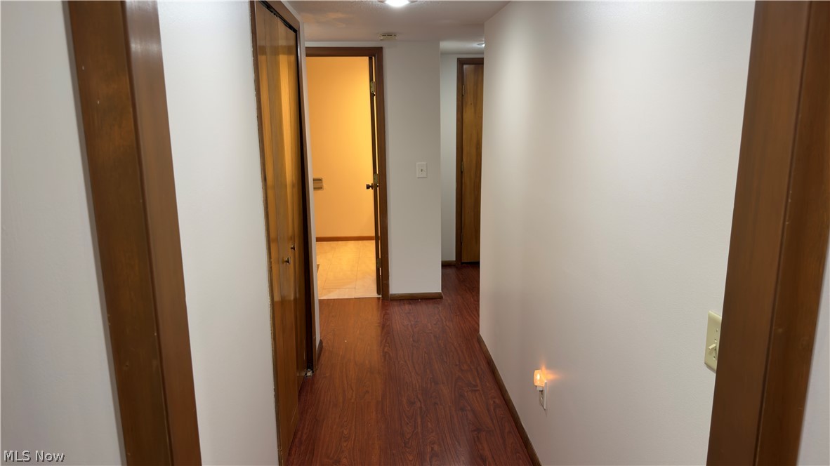 Idlewood East Condo #3 - Residential