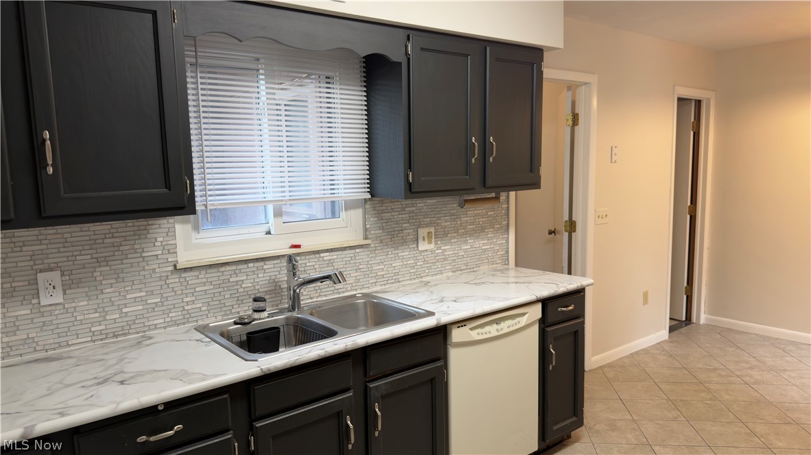 Idlewood East Condo #3 - Residential